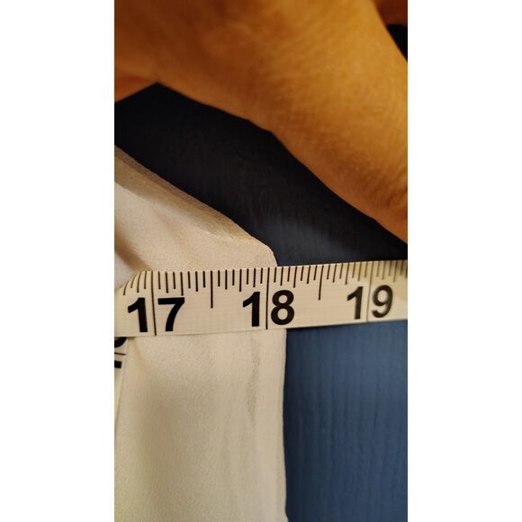 CYN Women's Cream With Multicolor Embroidery Crop Top Size L/XL - Picture 6 of 7